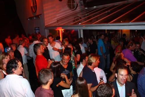 Volles Haus im &bdquo;8 Seasons&ldquo; in der alten Residenzpost. Auch dieser Gastrobetrieb muss weichen.