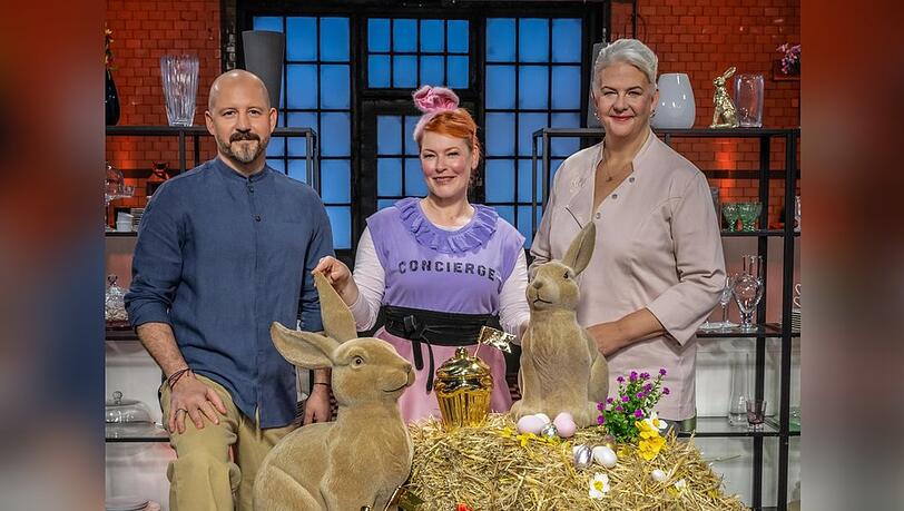 "Das große Promibacken - Osterspezial": Christian Hümbs (v.l.), Enie van de Meiklokjes und Bettina Schliephake-Burchardt.