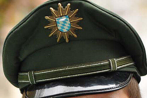 SCHANDAMARIE ist in Bayern die Polizei. Sicher, das Wort ist ein wenig veraltet und wird nicht mehr ganz so oft genutzt, manche sagen es aber noch.