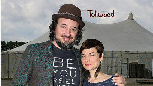 Sarah Nücken und Steffen Brückner (Mrs. Greenbird) Sarah Nücken und Steffen Brückner (Mrs. Greenbird)