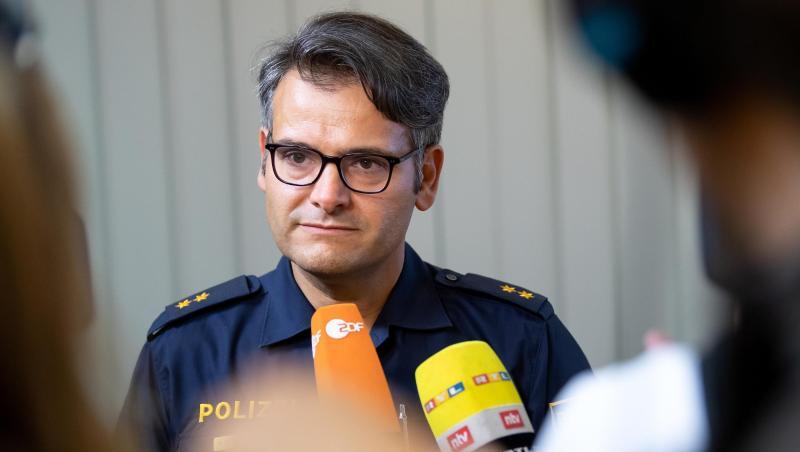 Marcus da Gloria Martins, Sprecher der Polizei München, nimmt an einer Pressekonferenz teil. Foto: Sven Hoppe/dpa/Archivbild Marcus da Gloria Martins, Sprecher der Polizei München, nimmt an einer Pressekonferenz teil. Foto: Sven Hoppe/dpa/Archivbild