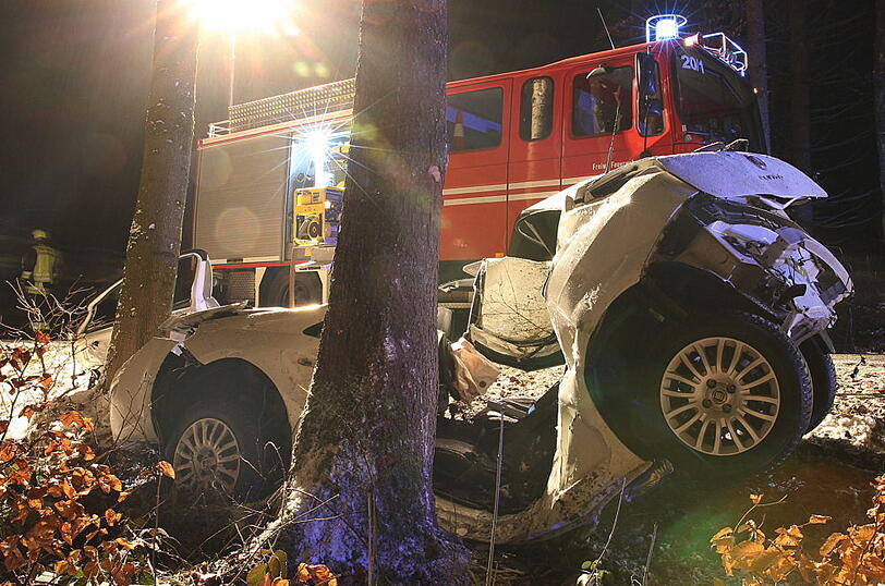 Im Landkreis Traunstein kam es am Mittwochnachmittag zu einem schrecklichen Unfall.
