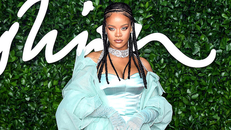 Rihanna legte bei den British Fashion Awards einen strahlenden Auftritt hin