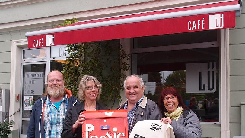 So sieht er aus, der "Poesiebriefkasten" am Hans-Mielich-Platz