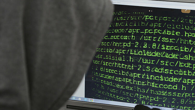 Immer wieder gelingt es Hackern, sich Zugang zu vertraulichen Informationen zu verschaffen Immer wieder gelingt es Hackern, sich Zugang zu vertraulichen Informationen zu verschaffen