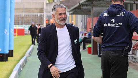 Sechzig-Coach Maurizio Jacobacci hatte nach dem 1:0-Sieg gegen den SC Freiburg II allen Grund zur Freude.