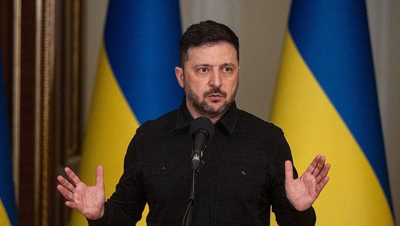 Der ukrainische Pr&auml;sident Selenskyj will am Donnerstag eine Entscheidung zu m&ouml;glichen weiteren Schritten treffen.