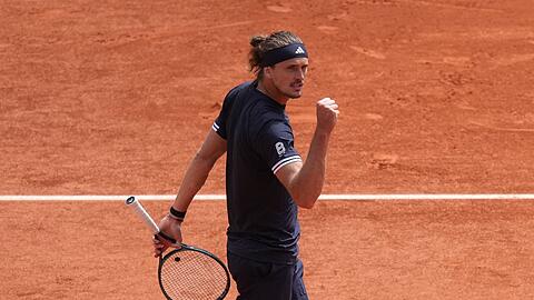 Jubelt &uuml;ber einen Punktgewinn: Alexander Zverev.