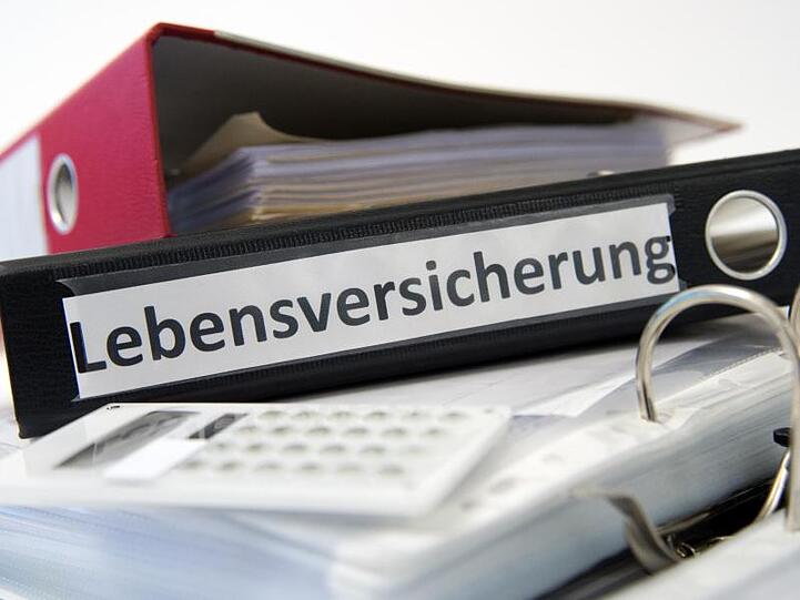 Der Bund der Versicherten hält es derzeit für keine gute Idee, als Kapitalanlage oder zum Sparen eine Lebensversicherung abzuschließen.