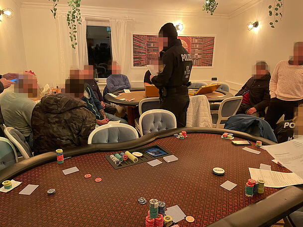 Razzia bei Pokerrunde in der Maxvorstadt Razzia bei Pokerrunde in der Maxvorstadt