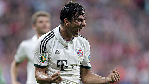 Claudio Pizarro. Claudio Pizarro.