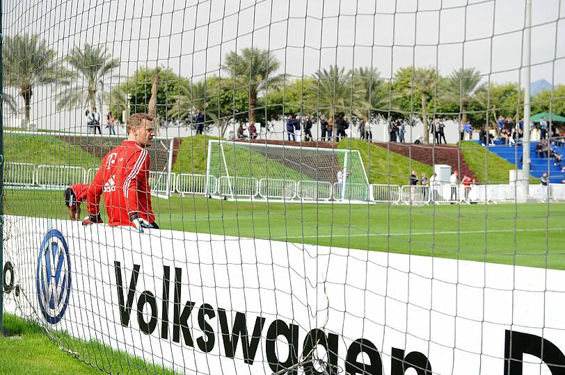 Der FC Bayern fliegt auch 2015 wieder nach Doha (Archivbild)