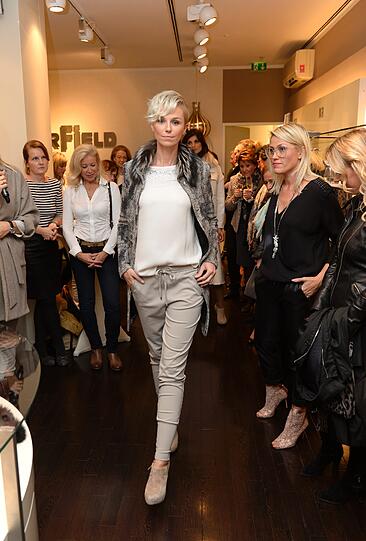 Fashion Cocktail im Münchner "Airfield"-Store