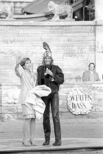 Sie kennen sich seit Jahrzehnten: Carolin Reiber und Thomas Gottschalk im Jahr 1991 bei einer Aufzeichnung der Erfolgs-Show "Wetten, dass...?".