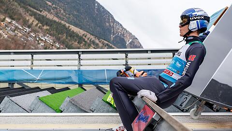 Andreas Wellinger sprang bei der Qualifikation für das Neujahrsspringen auf den zweiten Rang.