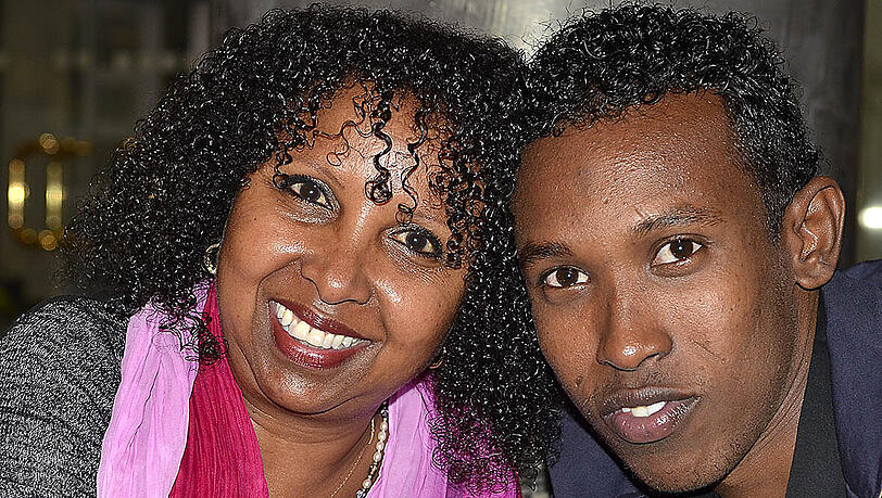 &bdquo;Ein unglaubliches Glücksgefühl&ldquo;: die Münchnerin Fadumo Korn und ihr Neffe Burhaan.