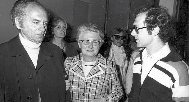 Eine kaiserliche Familie: Franz Beckenbauer sen. und Gattin Antonie mit dem berühmten Filius. Einst hatten sie in der Maxvorstadt gewohnt.