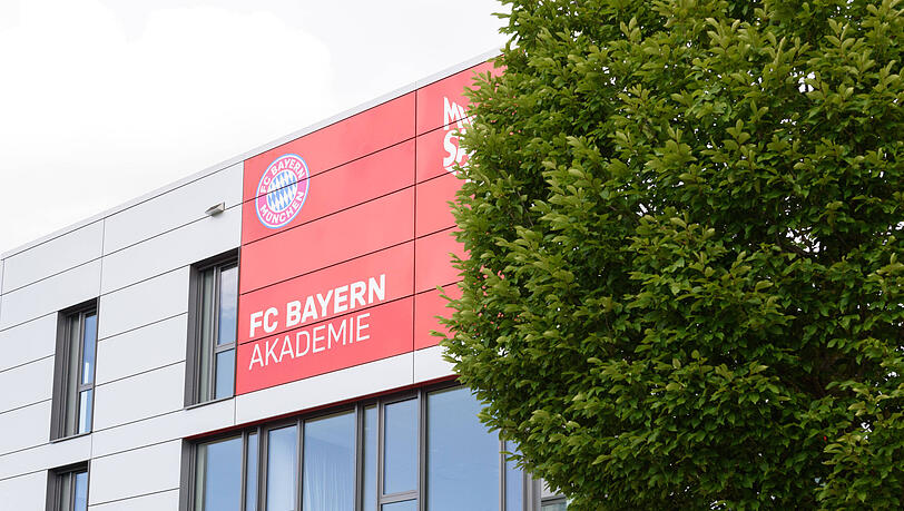 Ein Mitarbeiter des Bayern-Campus veröffentlichte eine interne Talent-Liste in der WhatsApp-Story. Ein Mitarbeiter des Bayern-Campus veröffentlichte eine interne Talent-Liste in der WhatsApp-Story.