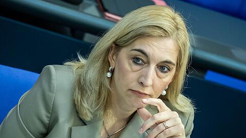 Nina Warken ist die einzige Frau, die in den Personalspekulationen eine Rolle spielt.