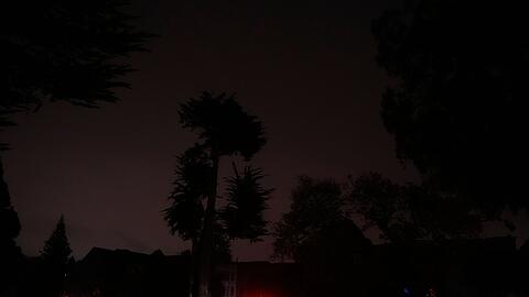 Die Stra&szlig;en von San Francisco sind in Dunkelheit getaucht.