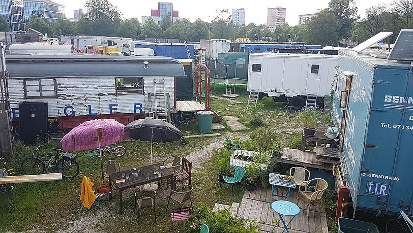 Stattpark Olga sehen sich als Wagenplatz, wo die Menschen willkommen sind, nicht als Wagenburg, die sich dem Viertel verschließt.