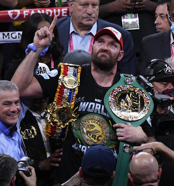 "Der Ruhm gehört Jesus!", sagt Weltmeister Tyson Fury. "Der Ruhm gehört Jesus!", sagt Weltmeister Tyson Fury.