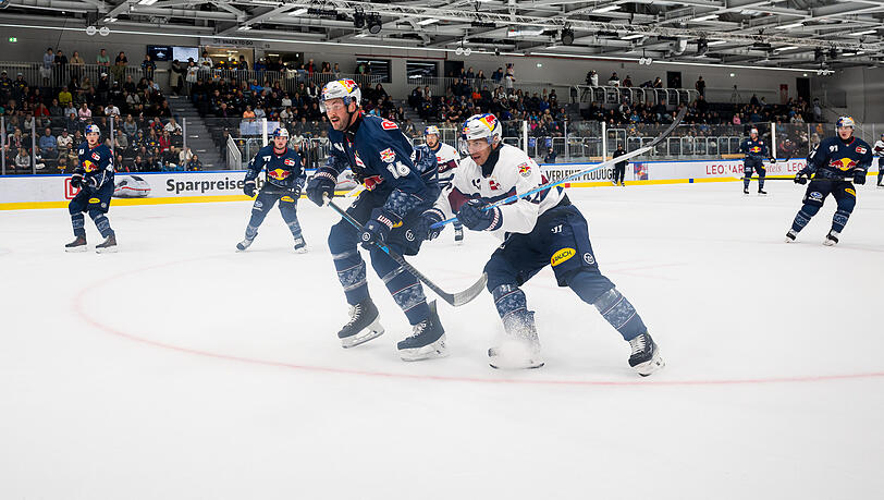 Offizieller Trainingsauftakt für die Fans: Die EHC-Größen Konrad Abeltshauser (l.) und Yasin Ehliz sind auf Puck und die neue Saison in der DEL fokussiert.