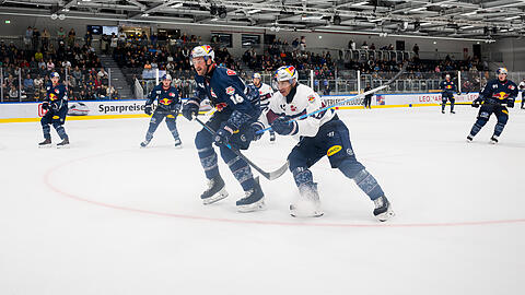 Offizieller Trainingsauftakt für die Fans: Die EHC-Größen Konrad Abeltshauser (l.) und Yasin Ehliz sind auf Puck und die neue Saison in der DEL fokussiert.
