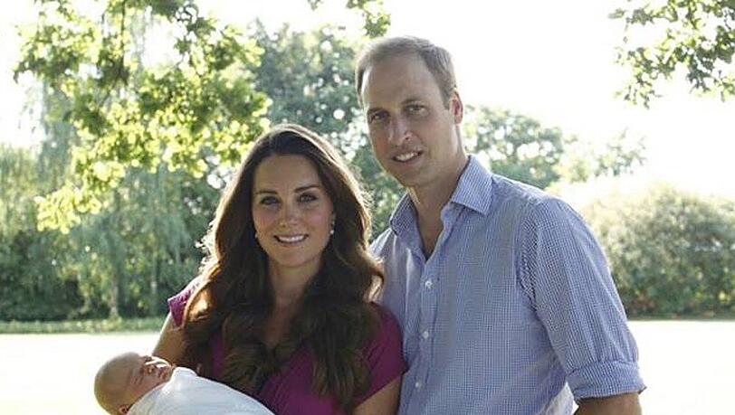 Blick ins Familienalbum: Mama Kate, Papa William und der kleine Prinz George Blick ins Familienalbum: Mama Kate, Papa William und der kleine Prinz George
