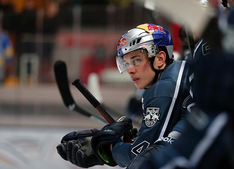 Martin Hinterstocker, der Nationalstürmer verlässt den EHC Red Bull München.