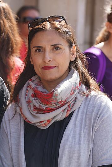 Özlem Tetik (Leiterin eines Kindergartens und Hortes): &bdquo;Ich finde es sehr gut, dass so viele Frauen auf die Straße gehen. Ich sehe die vielen Aktionen als Frauenaufstand.&ldquo;