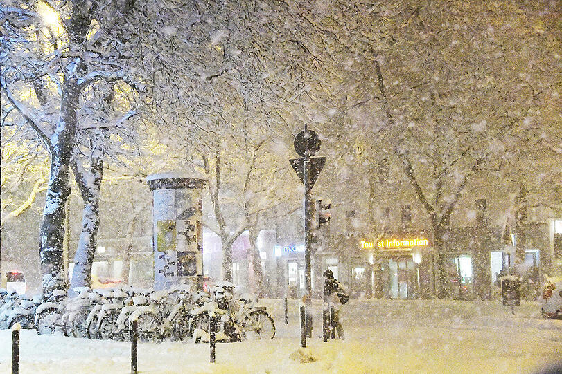Weitere Schnee-Bilder aus München.