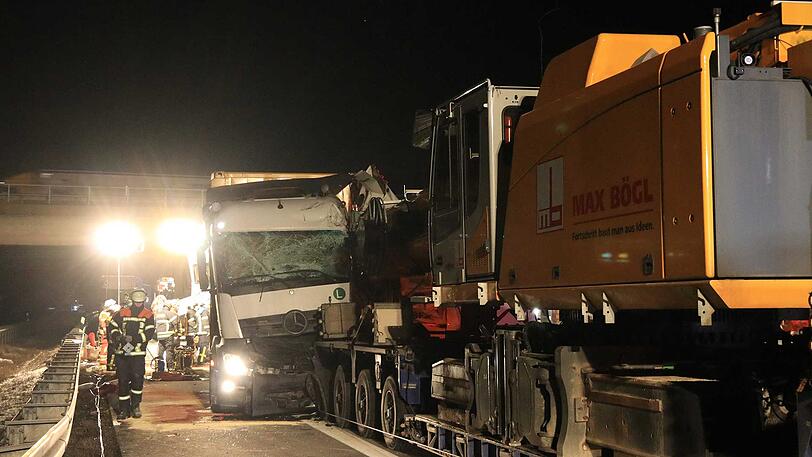 Tödlicher Unfall auf der A3: Ein Lkw-Fahrer übersah das Stauende...