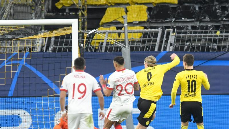 Mit seinem zweiten Tor sorgte Haaland (2.v.r) für die Vorentscheidung und den Viertelfinal-Einzug. Mit seinem zweiten Tor sorgte Haaland (2.v.r) für die Vorentscheidung und den Viertelfinal-Einzug.