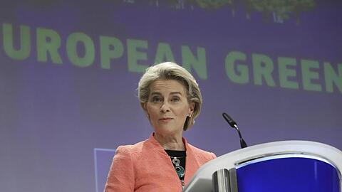 Ursula von der Leyen, Präsidentin der Europäischen Kommission, spricht bei einer Pressekonferenz im EU-Hauptquartier.