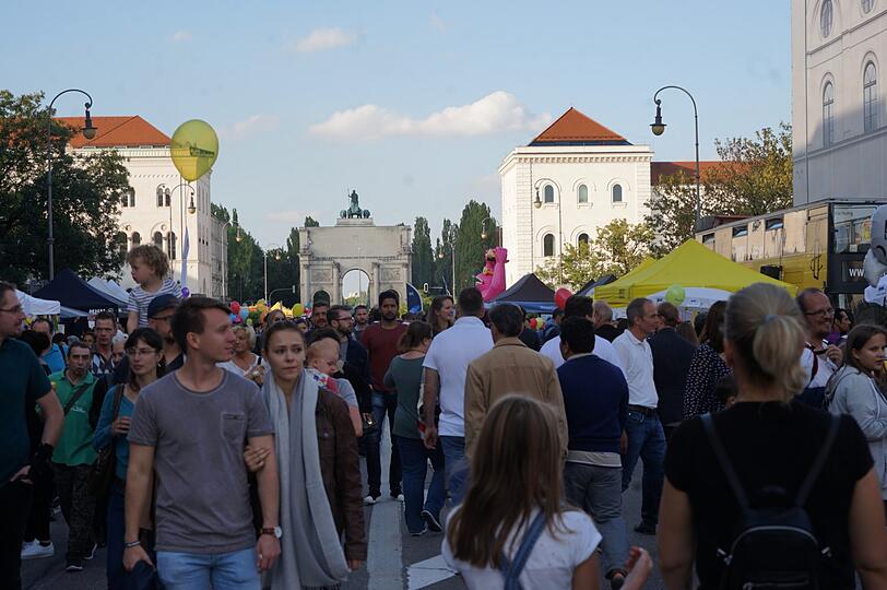 Das Streetlife-Festival, welches Green City ausrichtet, bespielt ziemlich genau 1609 Meter vom Odeonsplatz bis zum Siegestor.