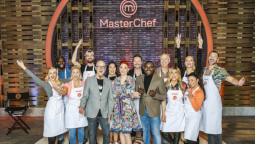 Die Kandidaten und Juroren von "MasterChef Celebrity".