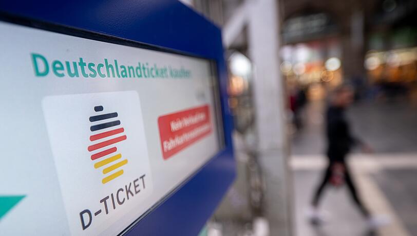 Achtung Falle beim beliebten Deutschlandticket: Bahnkunden müssen der Preiserhöhung, die 2025 kommt, zustimmen, MVG- und MVV-Kunden nicht.