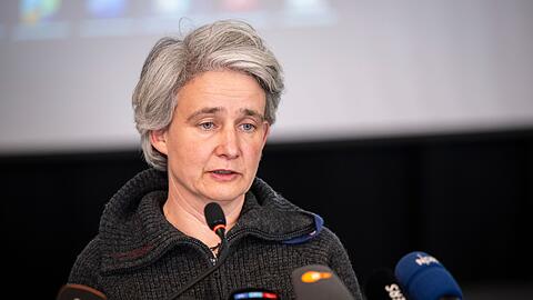 Gro&szlig;er Stress durch eine erneute Rettungsaktion k&ouml;nnte f&uuml;r den Wal lebensgef&auml;hrlich werden, sagte Stephanie Gro&szlig; vom Institut f&uuml;r Terrestrische und Aquatische Wildtierforschung