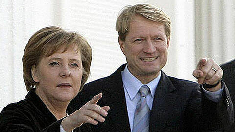 Ulrich Wilhelm neben Kanzlerin Angela Merkel