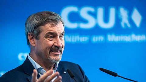 Der Länderfinanzausgleich ist dem Freistaat schon lange ein Dorn im Auge. Nun will der Bund die finanziellen Lasten der Geberländer etwas senken, Das freut Ministerpräsident Söder, die Klage in Karlsruhe will er aber nicht aufgeben. (Archivbild)