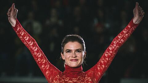 "KATI - Eine Kür, die bleibt": Kati Witt (Lavinia Nowak) sichert sich das Ticket für die Olympischen Spiele.