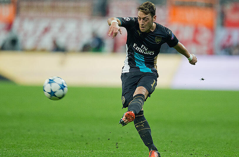 Fürs Mittelfeld nominiert: der deutsche Nationalspieler Mesut Özil (FC Arsenal London).