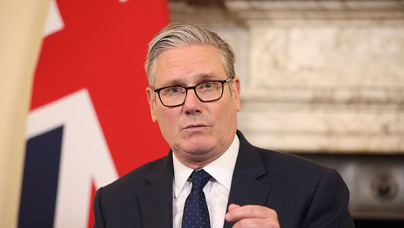 F&uuml;r Keir Starmer geht es weiterhin um sein Amt als Premierminister. (Archivbild)