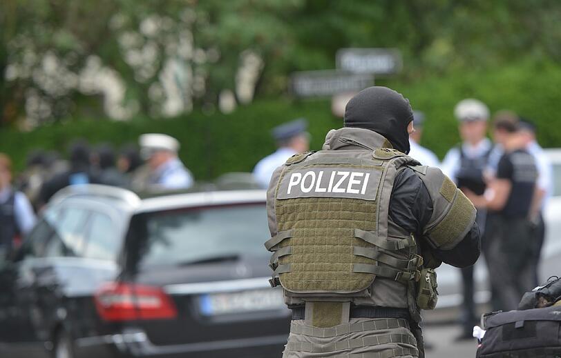 In Stuttgart musste das SEK ausrücken, weil ein Mann in einer Anwaltskanzlei eine Geisel nahm.