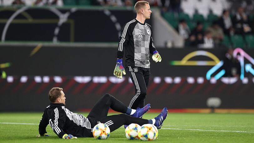 Wollen beide im Tor der Nationalmannschaft stehen: Manuel Neuer (unten) und Marc-André ter Stegen.