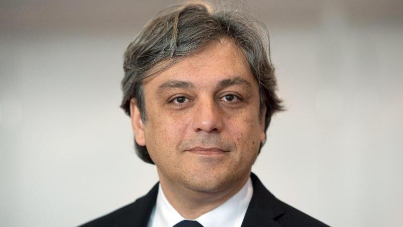 Luca de Meo wird bei Renault der Interimschefin Clotilde Delbos nachfolgen. Luca de Meo wird bei Renault der Interimschefin Clotilde Delbos nachfolgen.