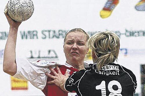 Rettete den Club-Handballerinas Zittersieg und Tabellenführung: Miriam Simakova (links).Foto: Zink