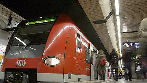 Eine S-Bahn des MVV. Eine S-Bahn des MVV.