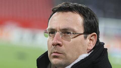 Mit Trainer Oenning auf einer Wellenlänge: Club-Manager Martin Bader.